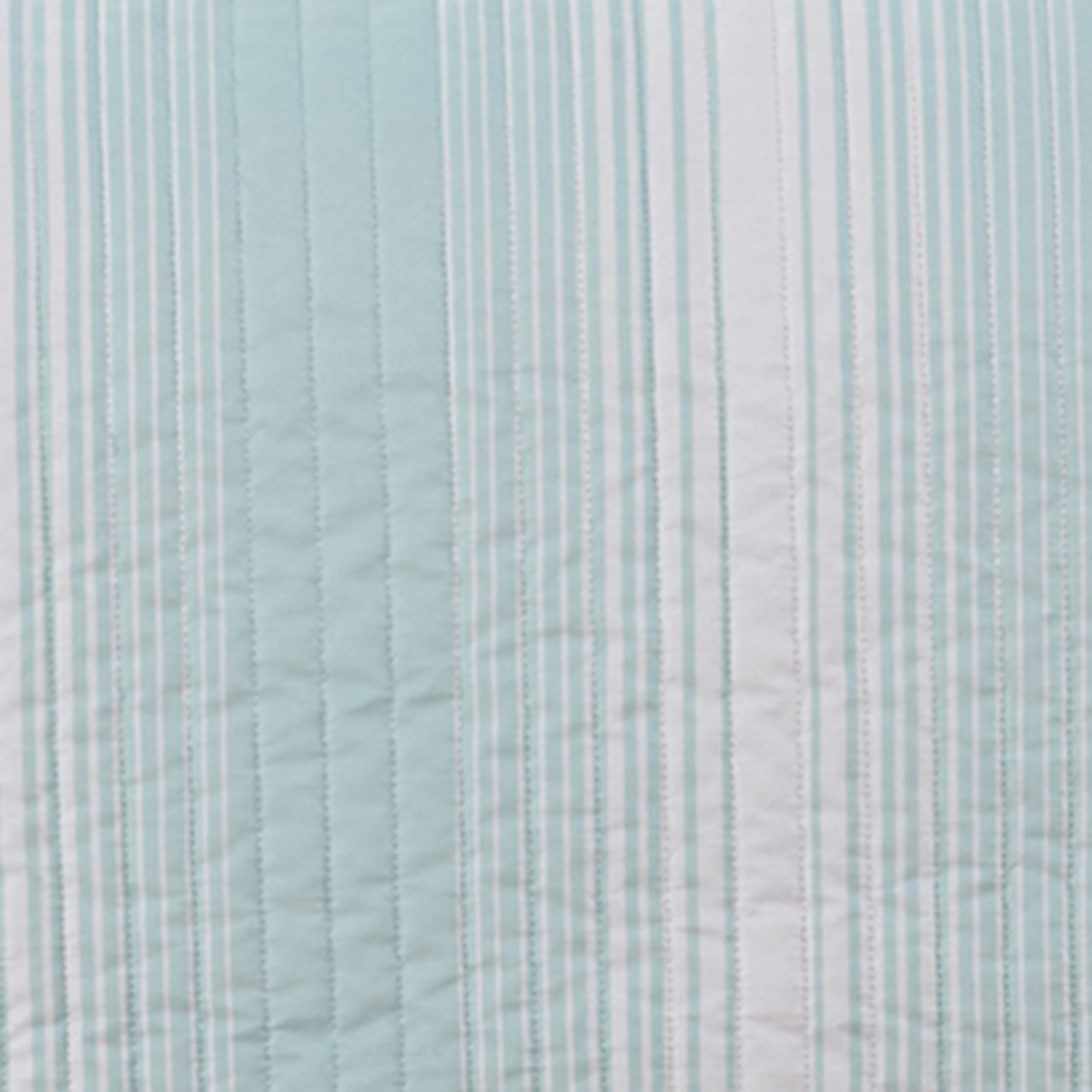 Everette Collection 3 Piece Ombre Striped Quilt Set