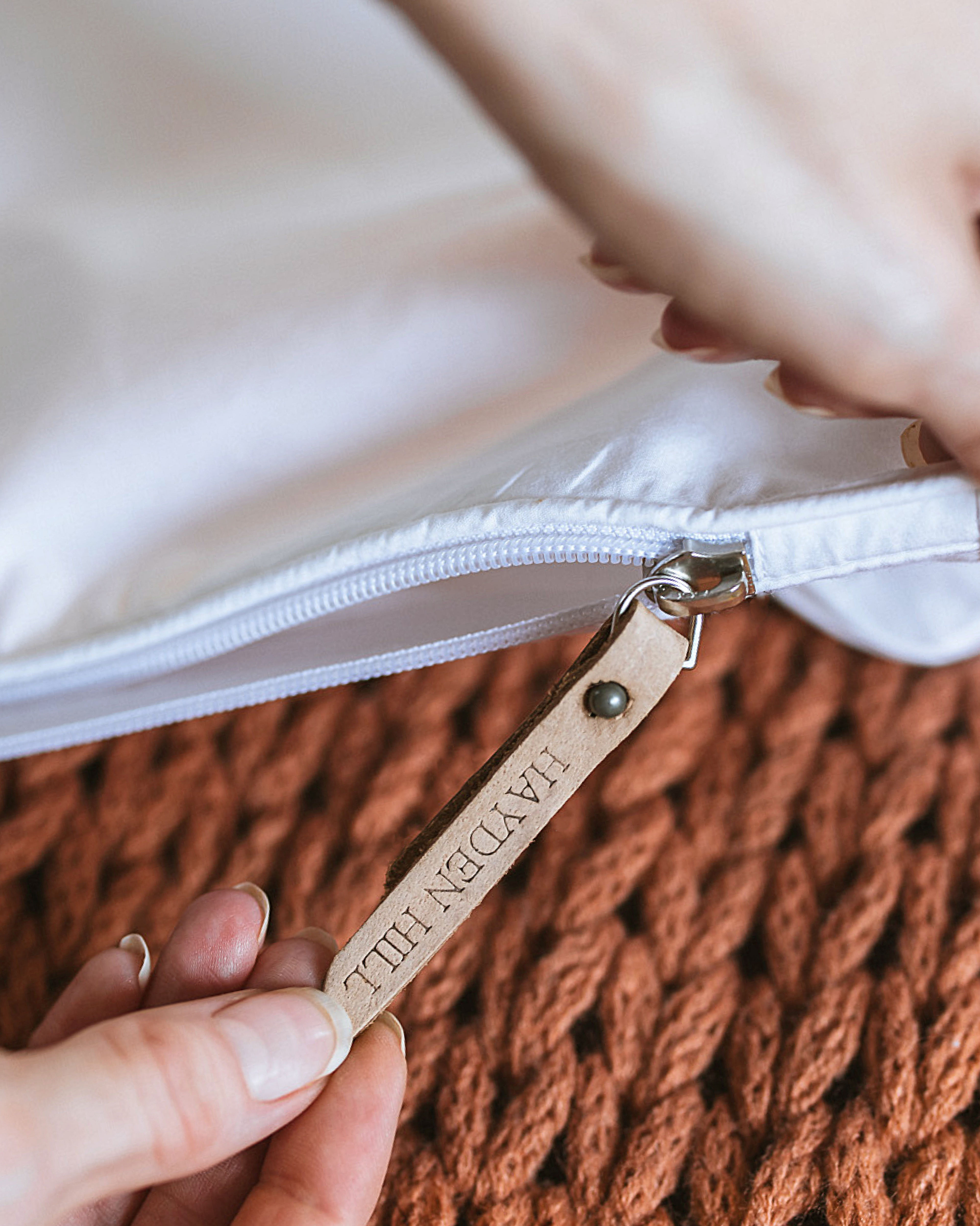 Short Organic Cotton Hanging Bag