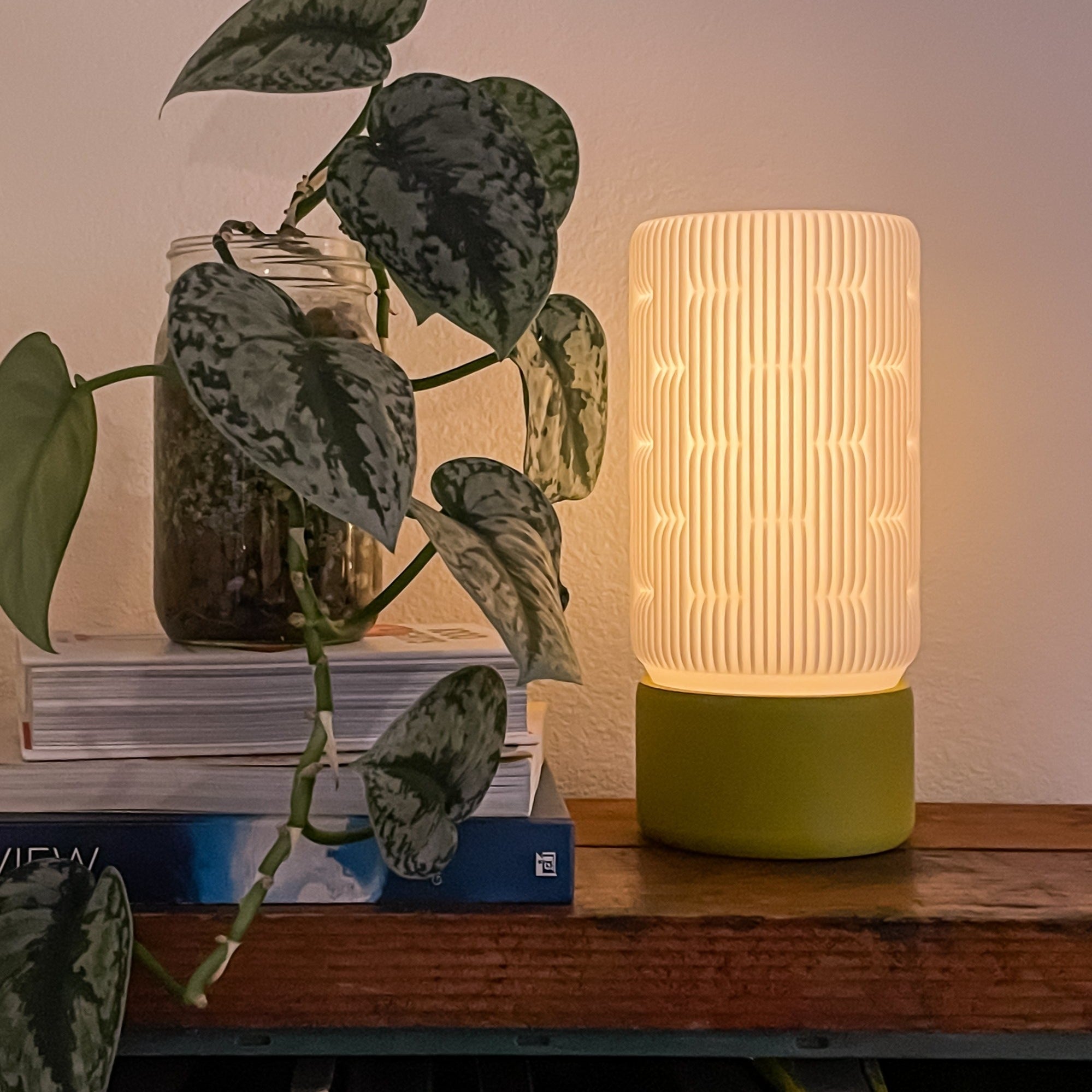 Liunk Table Lamp