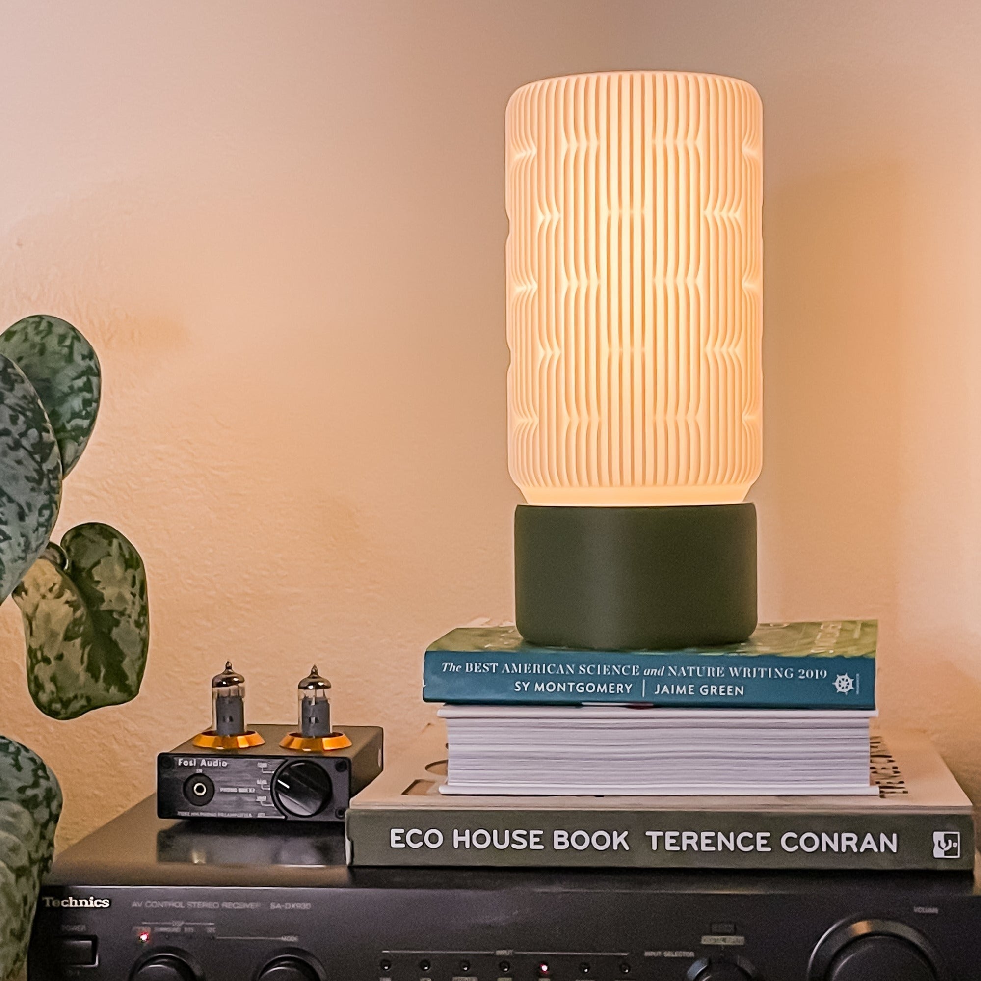 Liunk Table Lamp