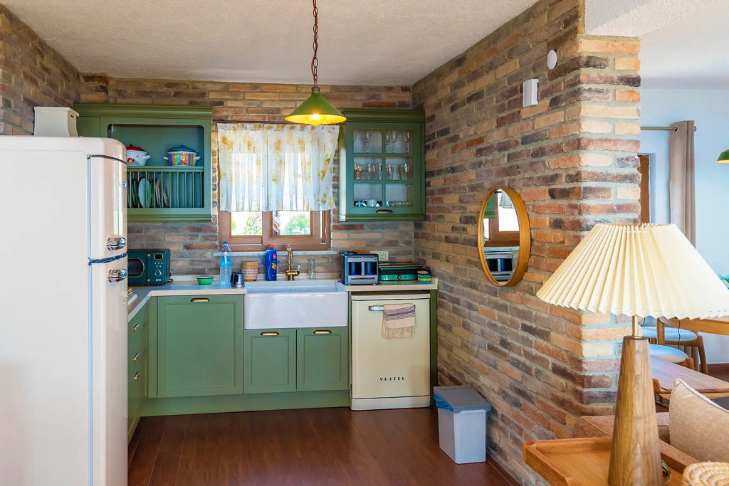 Ferrara Old School Manufactured Stone Handmade Brick Veneer - Livfloors Collection