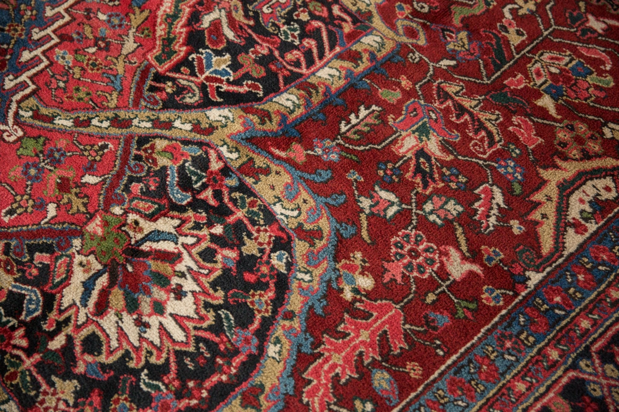 9.5x13 Vintage Ahar Carpet