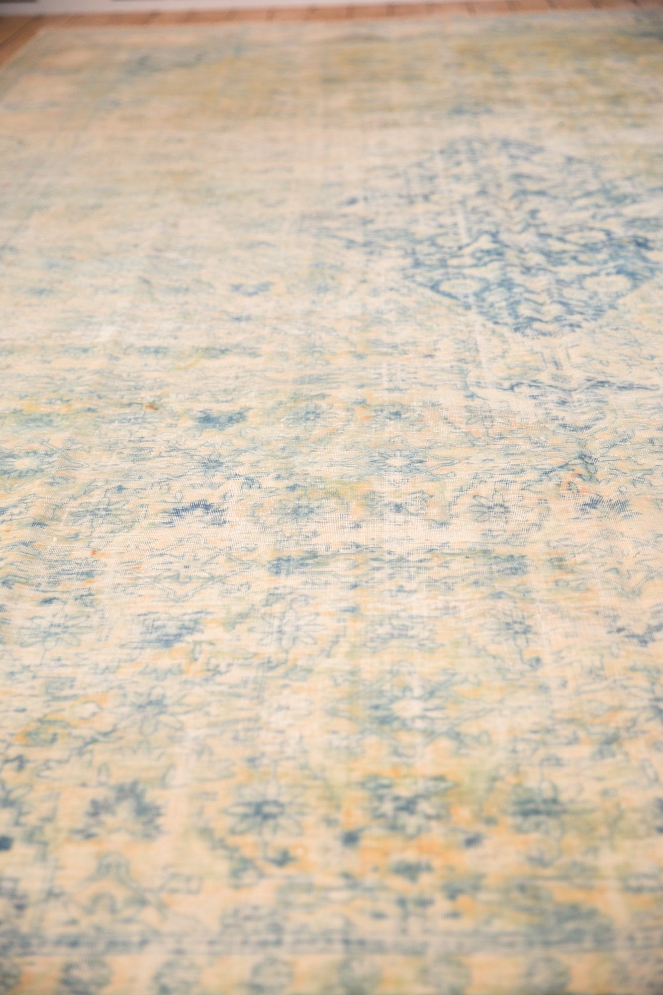 9x14.5 Vintage Distressed Bulgarian Herati Design Carpet