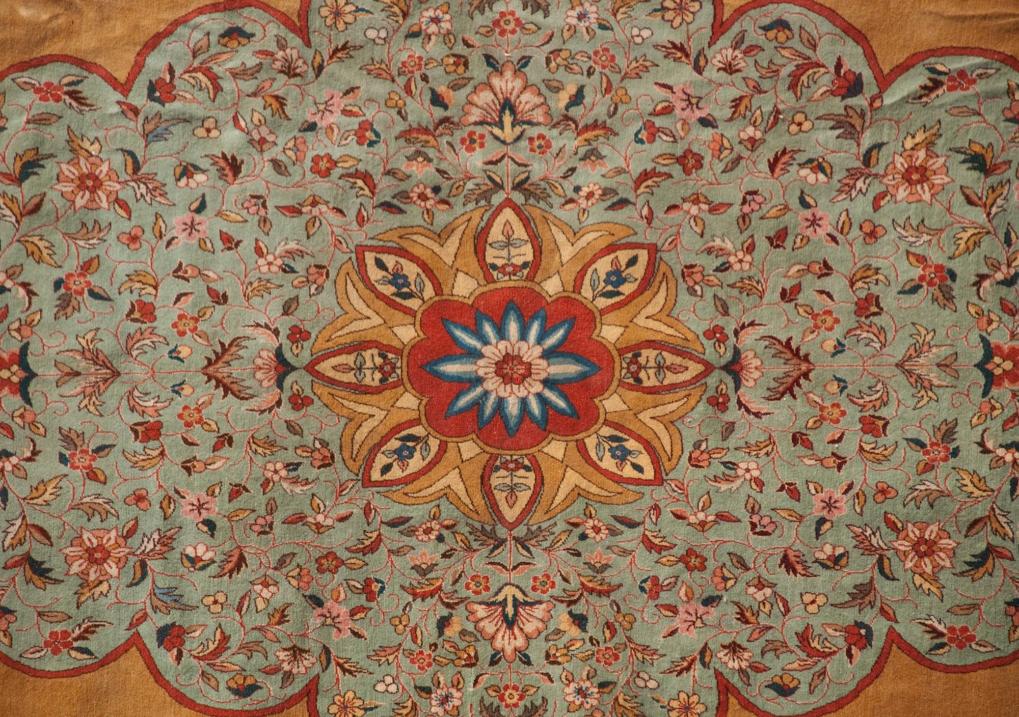 16x22 Vintage Tabriz Design Carpet