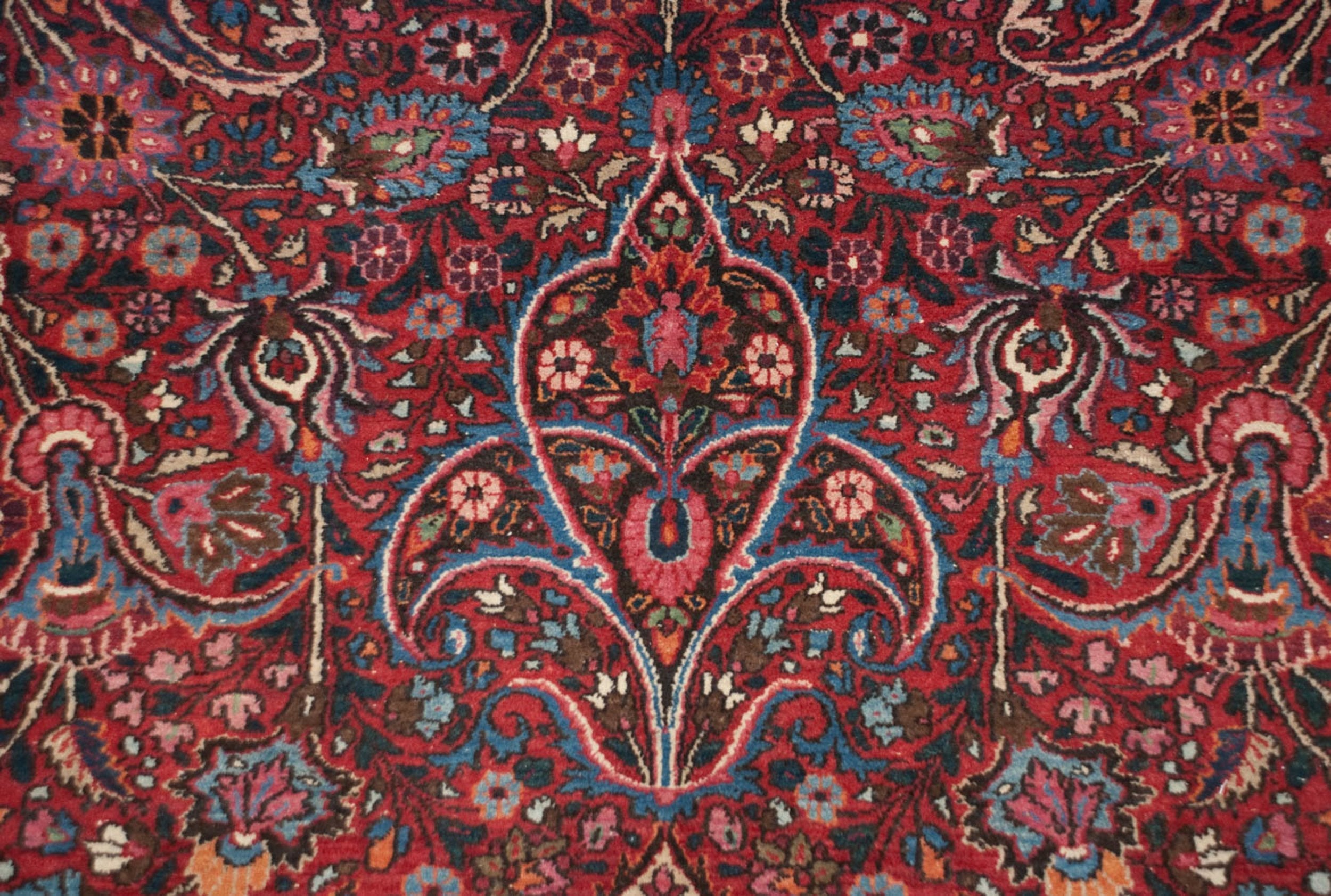 12x19.5 Vintage Fine Meshed Carpet